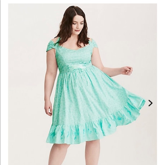 shafoon frocks designs